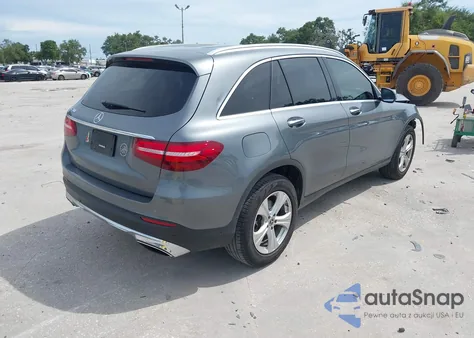 2018 Mercedes-Benz Glc 300 from USA, damaged, VIN WDC0G4JB4JV100880